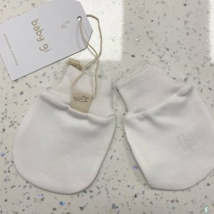 Baby Gi cotton mitts white BG1