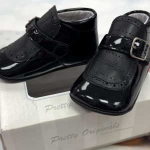 Pretty originals black pram shoe 5683